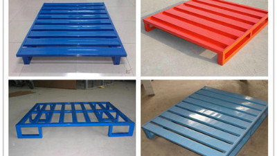 倉庫中金屬托盤與倉儲貨架的完美配合