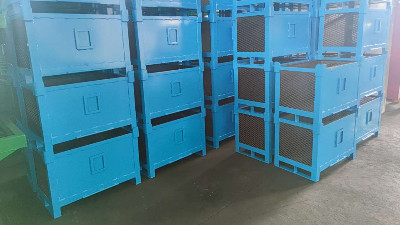 對于金屬周轉箱在定制的時候需要考慮哪些因素